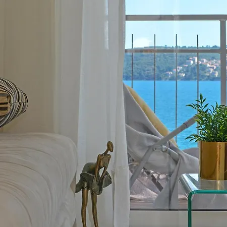 Mar Deluxe Apartment