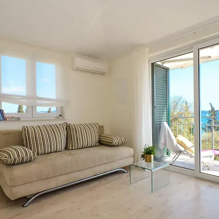 Mar Deluxe Apartment